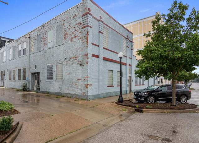 Property at 519 N Hickory St #519, Champaign, IL 61820, 2 beds, 2 baths