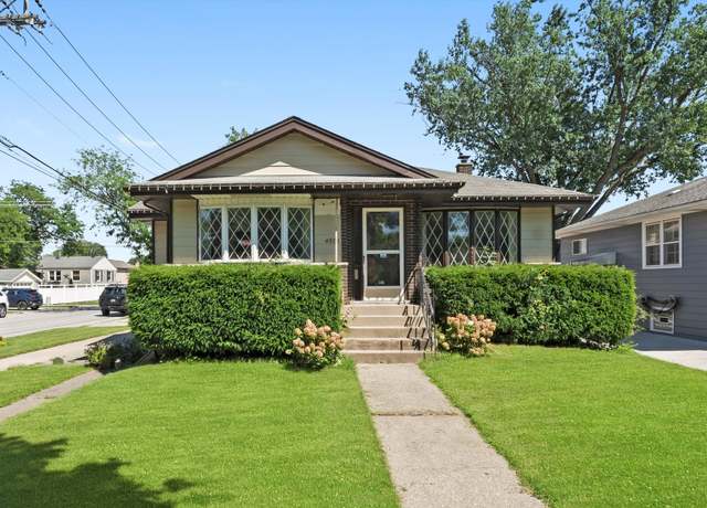 Property at 4501 Wisconsin Ave, Forest View, IL 60402, 4 beds, 2.5 baths