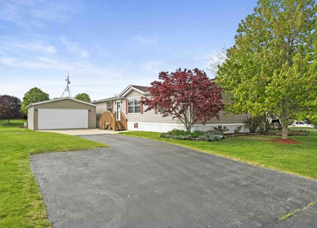 Property at 56 Drake Ln, Beecher, IL 60401, 3 beds, 2 baths