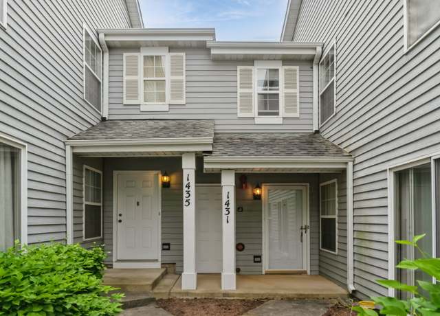 Property at 1431 Orleans Dr, Mundelein, IL 60060, 2 beds, 2.5 baths