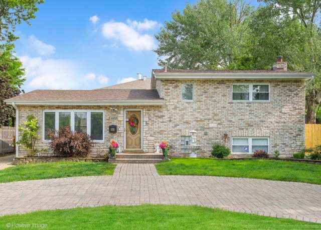 Property at 400 E Garwood Ave, Mount Prospect, IL 60056, 4 beds, 2 baths