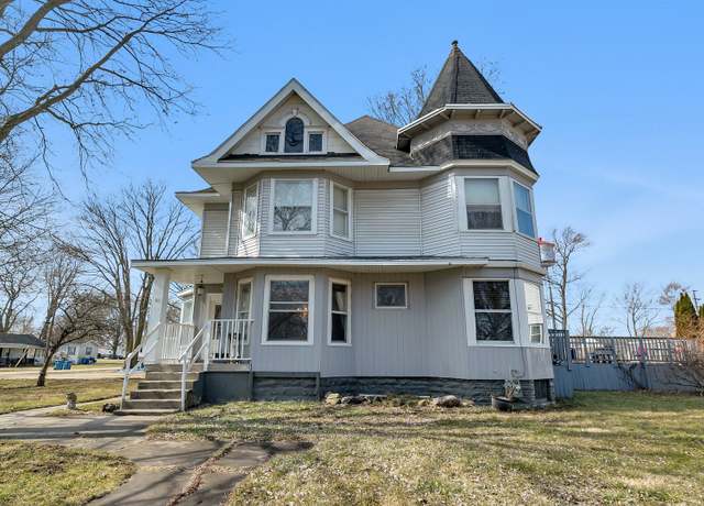 Property at 401 7th St, Mazon, IL 60444, 4 beds, 2 baths