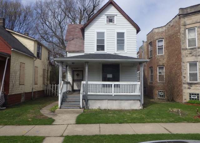 Property at 10916 S Wabash Ave, Chicago, IL 60628, 3 beds, 1 bath