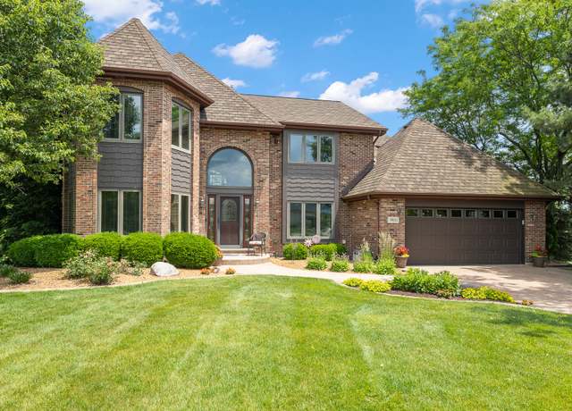 Property at 9901 Mission, Palos Park, IL 60464, 5 beds, 3 baths