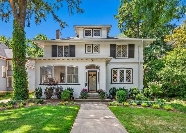 Property at 558 W Downer Pl, Aurora, IL 60506, 4 beds, 2.5 baths