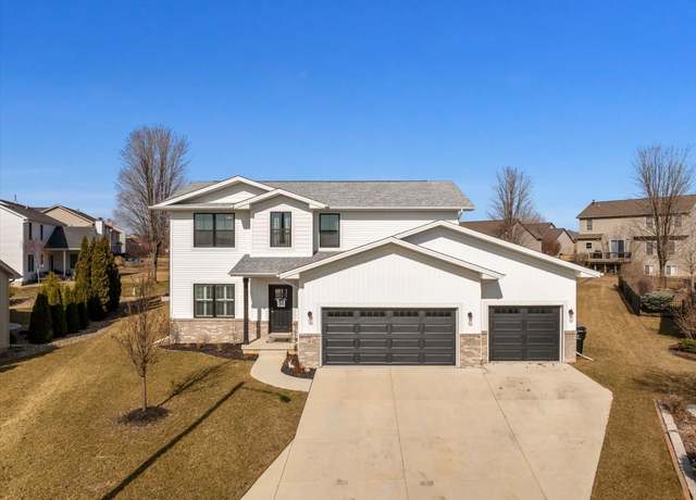 Property at 3 Flag Tree Ct, Bloomington, IL 61705, 5 beds, 3.5 baths