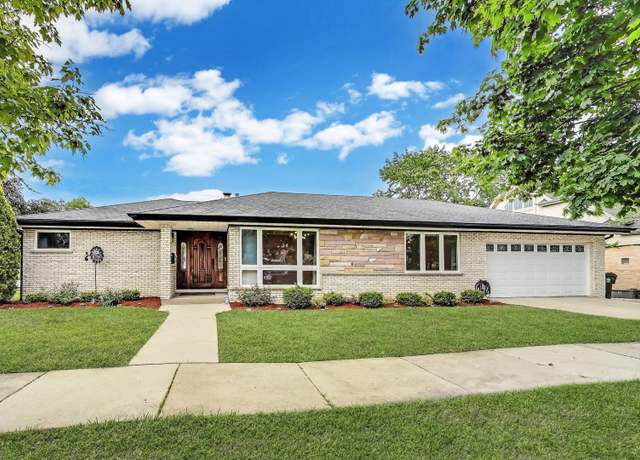 Property at 835 Tomawadee Ln, Park Ridge, IL 60068, 3 beds, 3 baths