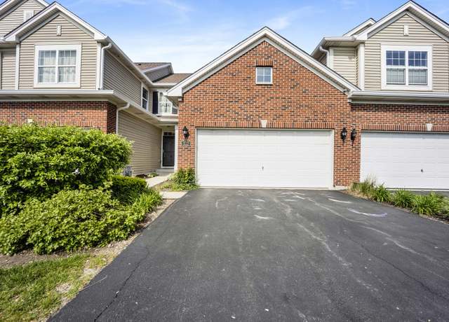 Property at 332 Buckingham Ct, Lombard, IL 60148, 2 beds, 3.5 baths
