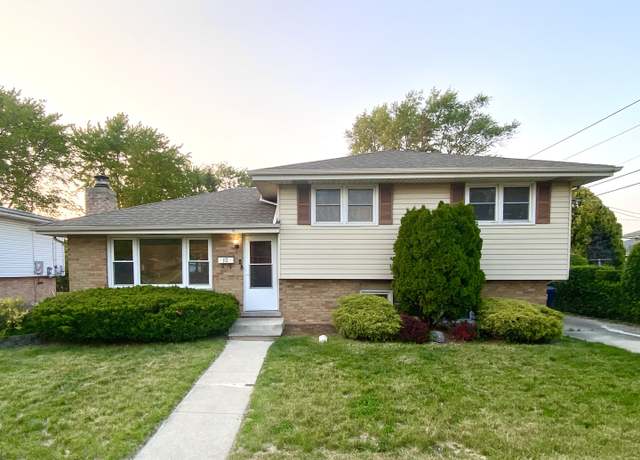 Property at 112 E 160th Pl, South Holland, IL 60473, 3 beds, 2 baths