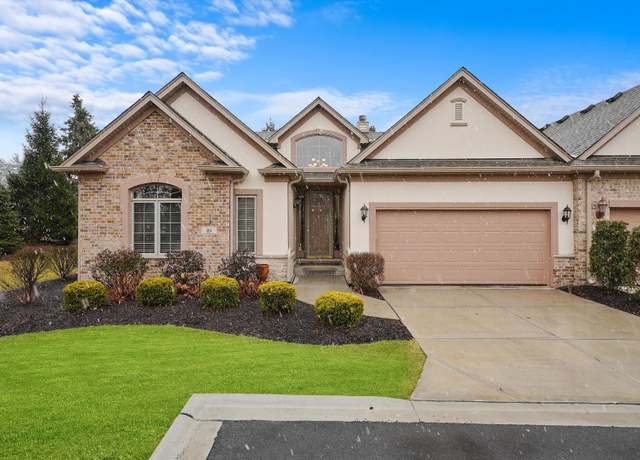 Property at 19 Laughry Ln, Palos Park, IL 60464, 3 beds, 3 baths