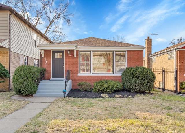 Property at 10854 S Union Ave, Chicago, IL 60628, 3 beds, 2.5 baths