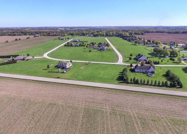 Property at 2455 N 4220th Rd, Sheridan, IL 60551