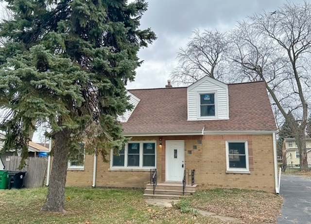 Property at 6755 La Porte Ct, Bridgeview, IL 60455, 5 beds, 2 baths
