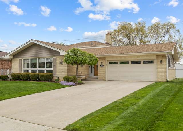 Property at 437 Wingate Dr, Schaumburg, IL 60193, 3 beds, 1.5 baths
