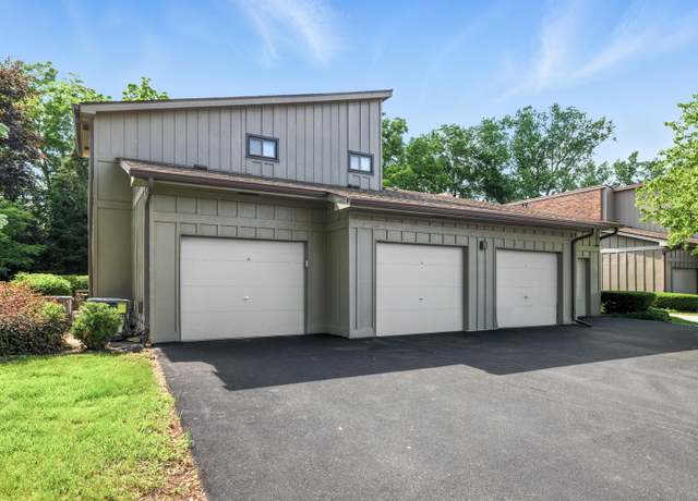 Property at 2S404 Emerald Green Dr Unit 44-H, Warrenville, IL 60555, 3 beds, 2 baths