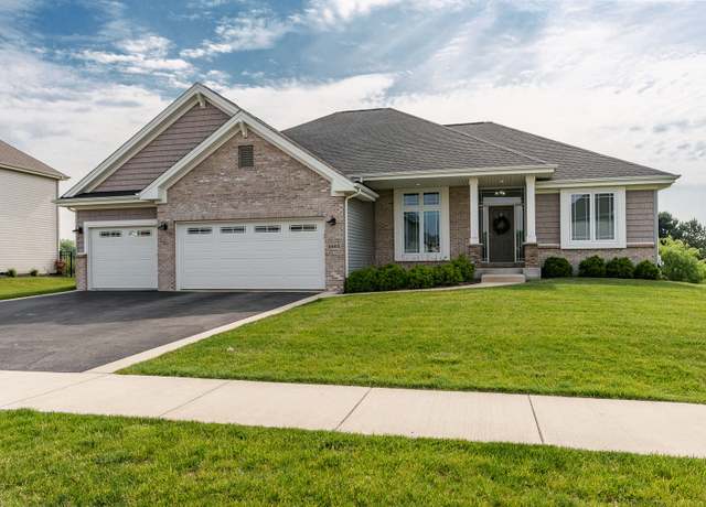 Property at 1665 Eden Pl, Rockford, IL 61107, 5 beds, 3.5 baths