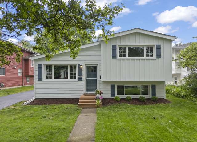 Property at 5244 Benton Ave, Downers Grove, IL 60515, 3 beds, 1 bath