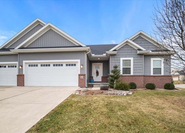 Property at 6 Fiddlestix Ct, Bloomington, IL 61705, 4 beds, 3 baths