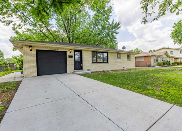 Property at 6425 W 83rd Pl, Burbank, IL 60459, 3 beds, 1 bath