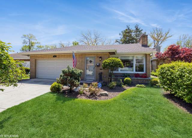 Property at 22 Scotdale Rd, La Grange Park, IL 60526, 3 beds, 1.5 baths