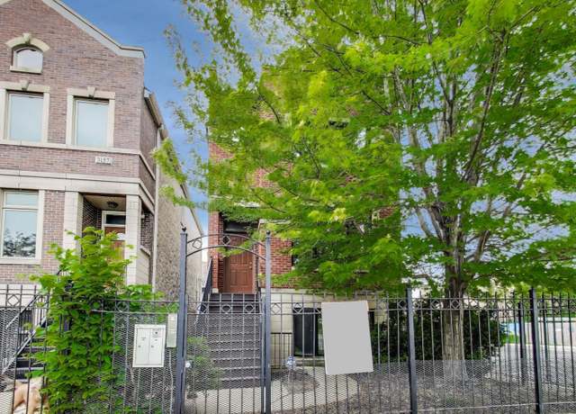 Property at 3159 W Washington Blvd, Chicago, IL 60612, 5 beds, 3.5 baths