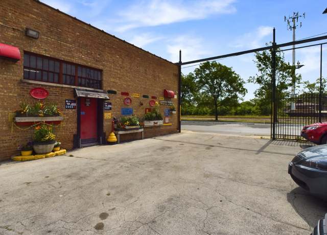 Property at 9540 S Vincennes Ave, Chicago, IL 60643