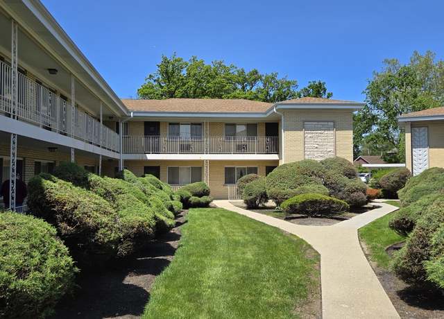 Property at 1041 N Northwest Hwy Unit A4, Park Ridge, IL 60068, 2 beds, 1 bath