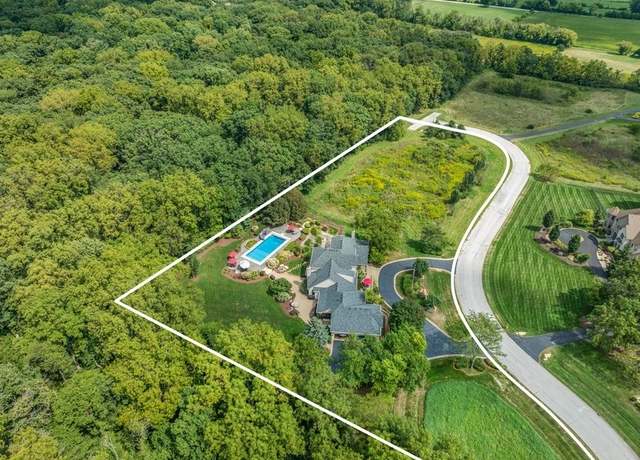 Property at 41W590 Bowgren Dr, Campton Hills, IL 60119, 5 beds, 6.5 baths