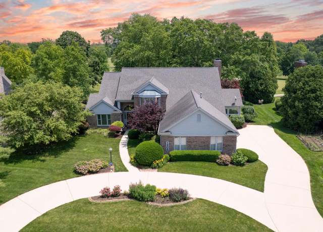 Property at 1806 Bentbrook Dr, Champaign, IL 61822, 5 beds, 3 baths