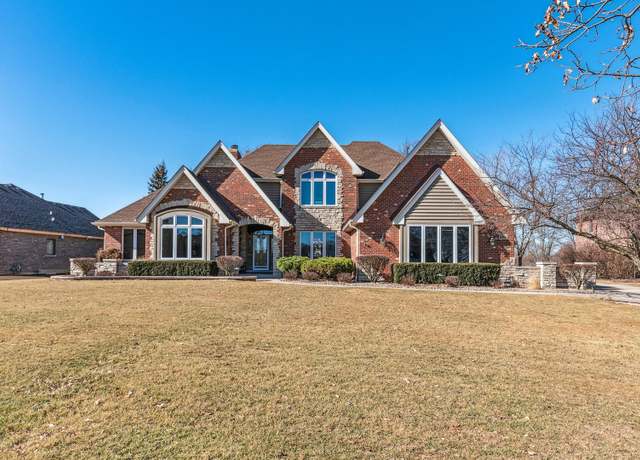 Property at 16936 S Burr Oak Dr, Homer Glen, IL 60491, 5 beds, 4.5 baths