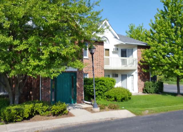 Property at 1341 Cunat Ct Unit 1C, Lake In The Hills, IL 60156, 2 beds, 1 bath