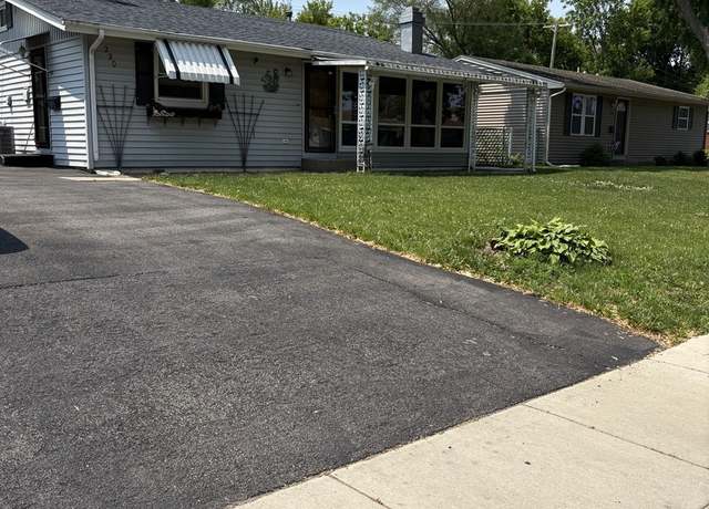Property at 220 Harrison St, Carpentersville, IL 60110, 3 beds, 1.5 baths