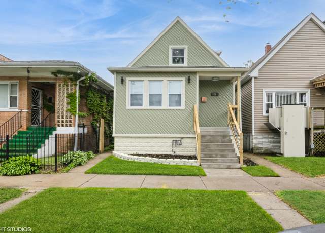 Property at 723 E 90th St, Chicago, IL 60619, 6 beds, 3 baths