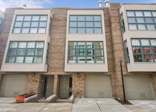 Property at 777 W Melrose St, Chicago, IL 60657, 3 beds, 3 baths