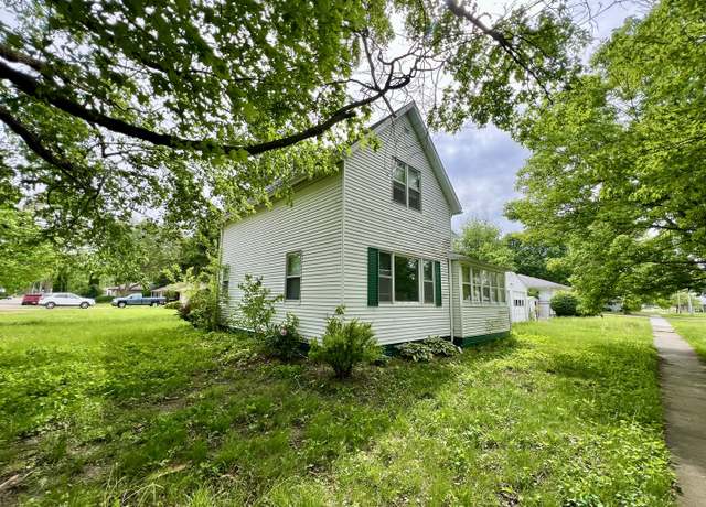 Property at 866 E Center St, Paxton, IL 60957, 2 beds, 1 bath