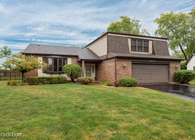 Property at 1012 Londonberry Ct, Bolingbrook, IL 60440, 3 beds, 2.5 baths