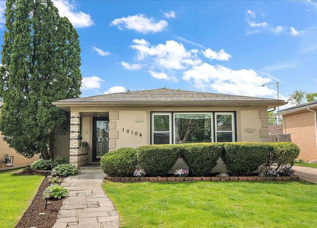 Property at 10104 Maple Ave, Oak Lawn, IL 60453, 3 beds, 2.5 baths