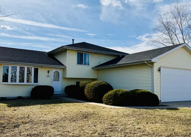 Property at 7010 Cottie Dr, Joliet, IL 60431, 3 beds, 3 baths