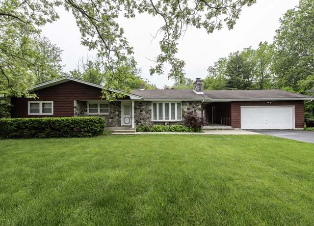 Property at 301 Garnett Ave, Winthrop Harbor, IL 60096, 4 beds, 3 baths