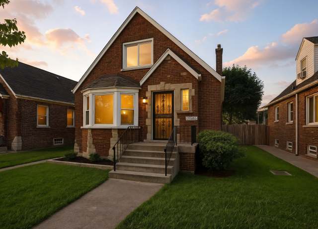 Property at 10844 S Avenue M S, Chicago, IL 60617, 3 beds, 2 baths