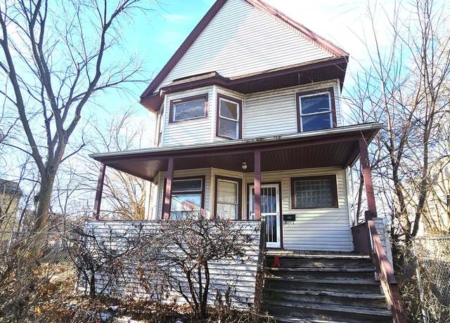 Property at 334 N Lorel Ave, Chicago, IL 60644, 5 beds, 2.5 baths