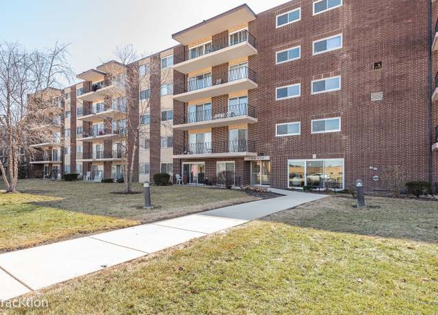 Property at 5300 Walnut Ave Unit 7C, Downers Grove, IL 60515, 2 beds, 1 bath