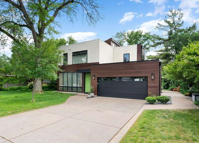 Property at 920 Appletree Ln, Deerfield, IL 60015, 5 beds, 4.5 baths