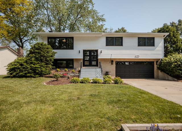 Property at 1110 71st St, Darien, IL 60561, 3 beds, 2 baths