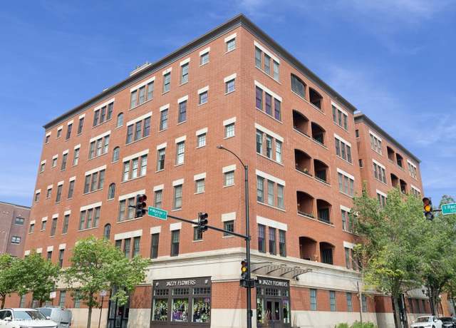 Property at 35 S Racine Ave Unit 6SE, Chicago, IL 60607, 3 beds, 2 baths