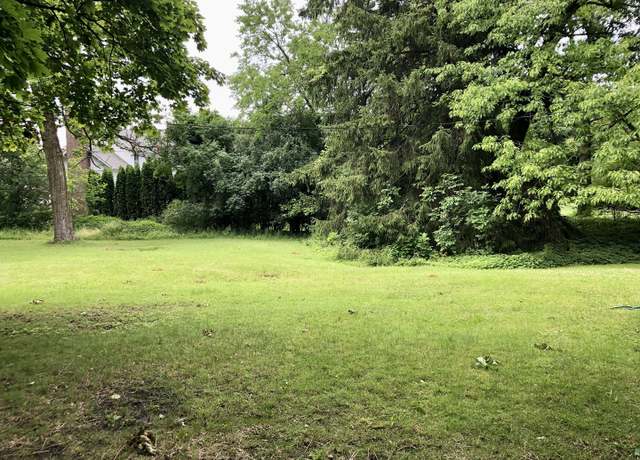 Property at 870 Woodbine Ln, Lake Forest, IL 60045, 3 beds, 1 bath