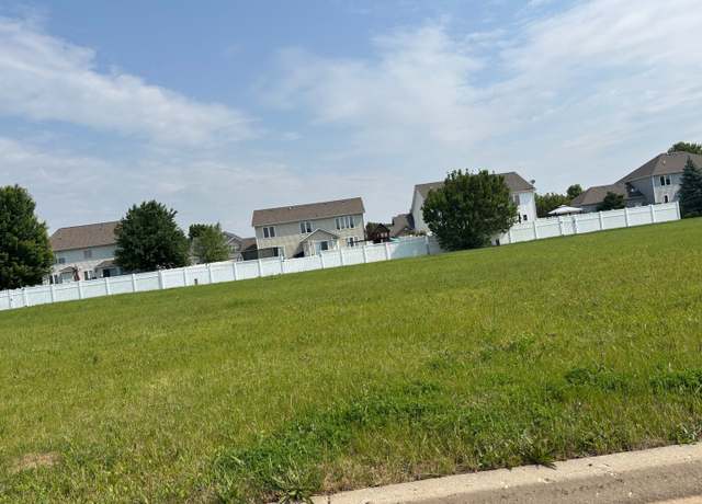 Property at 5165 Sparrow Dr, Belvidere, IL 61008