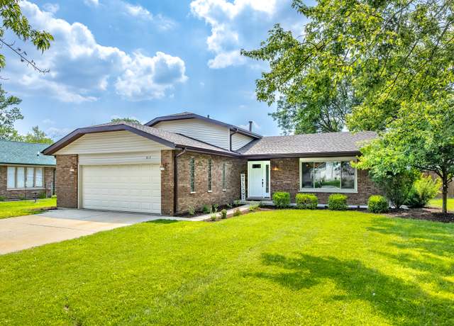 Property at 812 Lear Ln, New Lenox, IL 60451, 3 beds, 2 baths