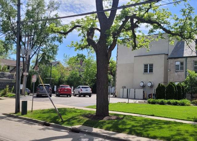 Property at Sign in for address, Glen Ellyn, IL 60137
