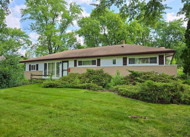 Property at 505 Geronimo St, Hoffman Estates, IL 60169, 4 beds, 2 baths